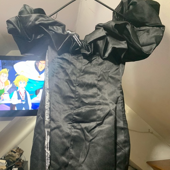 PRETTYLITTLETHING Black Dress - Picture 1 of 4